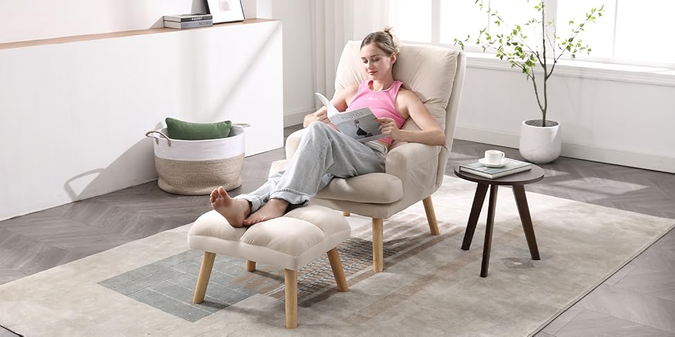 woman sitting in inzoy chair